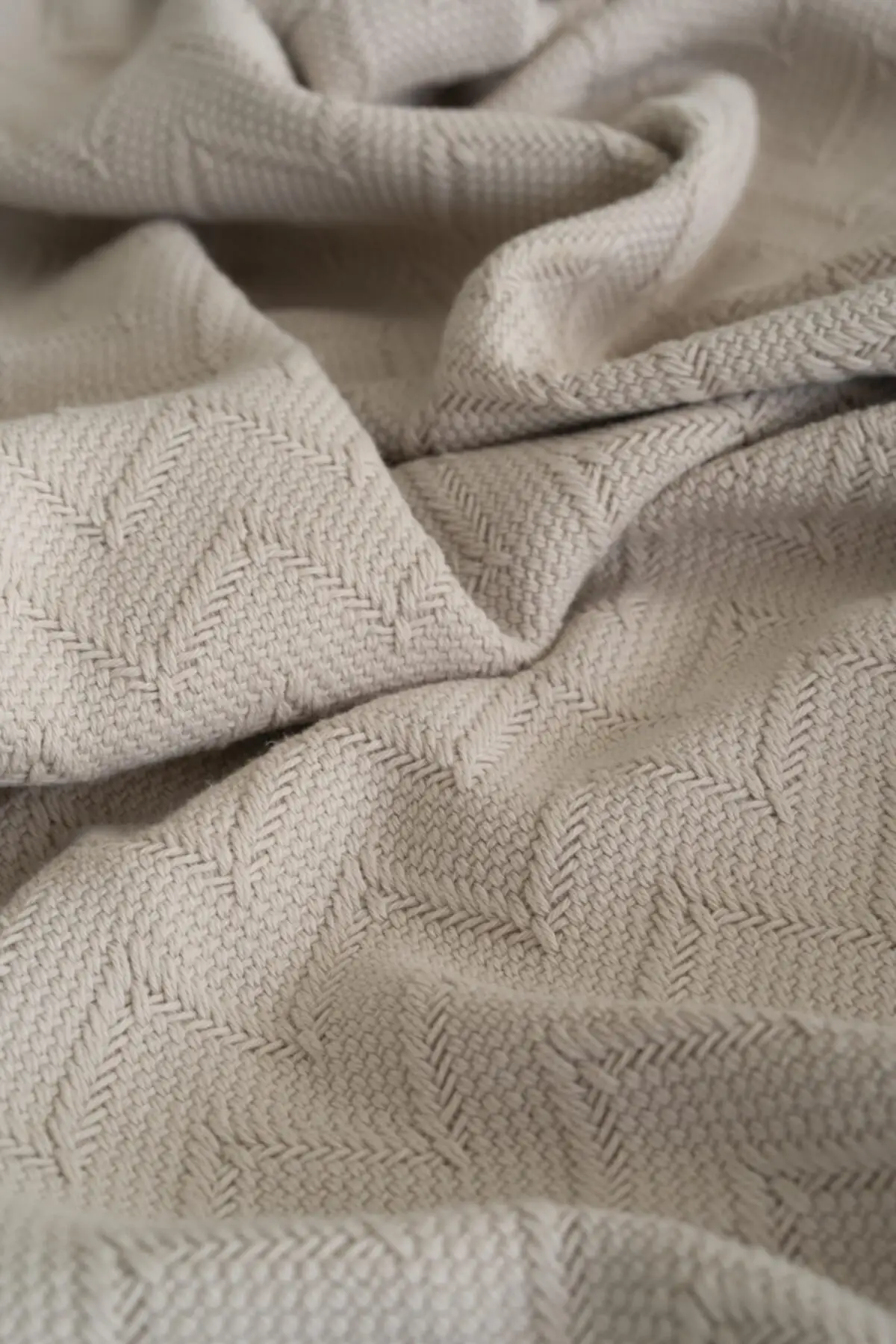 

Bianca Beige Pike/Sofa Throw (120x190)