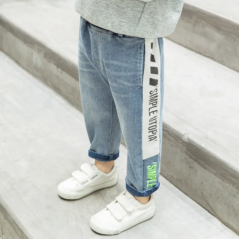 2020 новые весенние джинсы для мальчиков детские модные джинсовые штаны в полоску