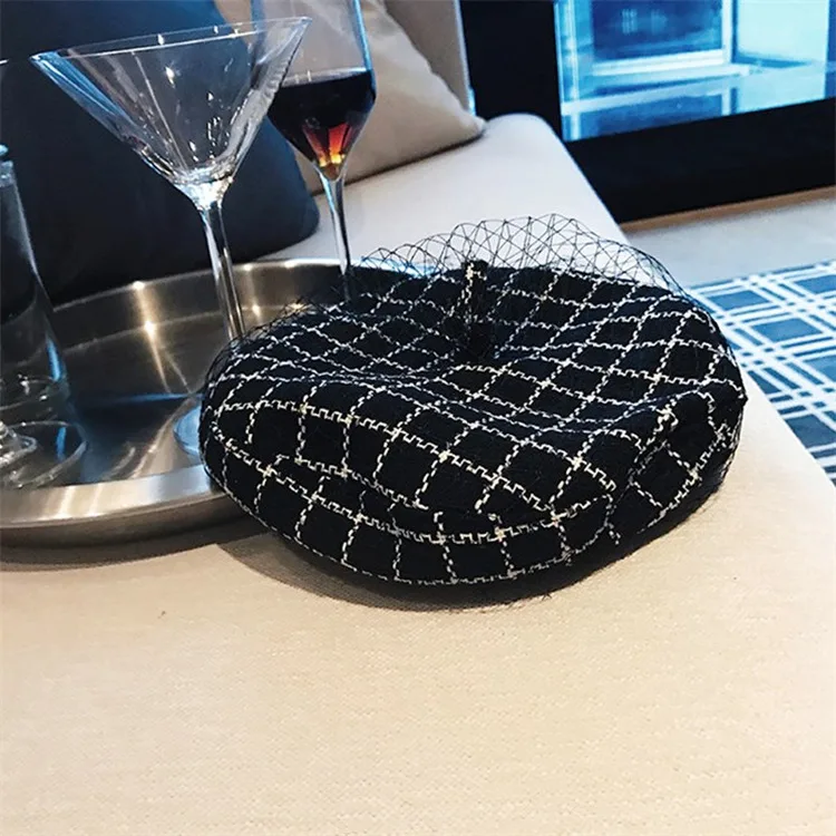 

Fashion Felt Striped Beret Hat Women Leisure Painter Hat Spring Plaid Mesh Elegant Octagonal Cap Black White French Caps Beret