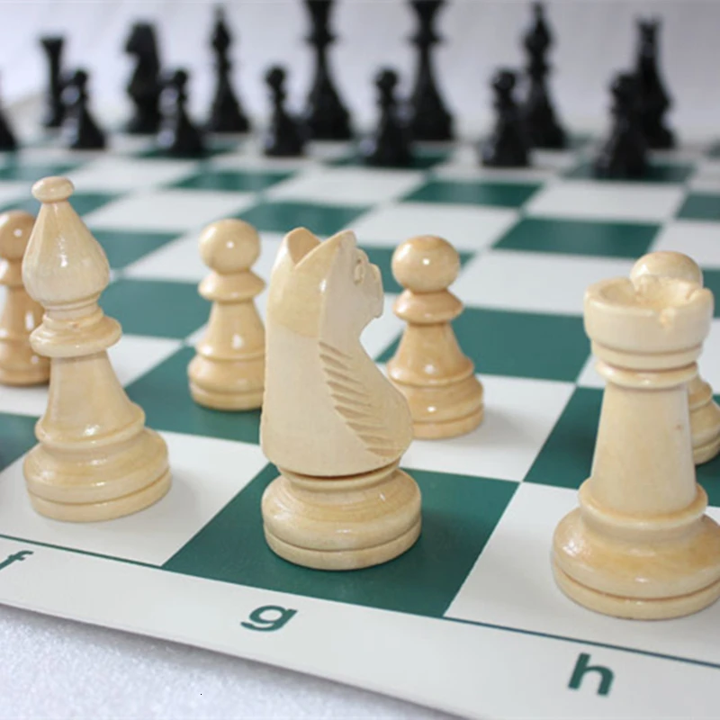 

New Chess Game Extra Large Solid Wood Standard Game Chess Set Wooden Chess Pieces King High 97mm With Leather Plate Gift