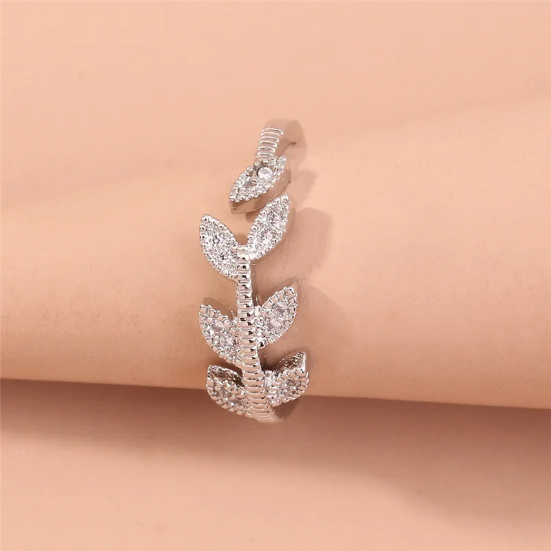 

Fashion Women Ring Temperament Rhinestone Leaf Zircon High Quality Ladies Open Exquisite Ring Wedding Gift Jewelry