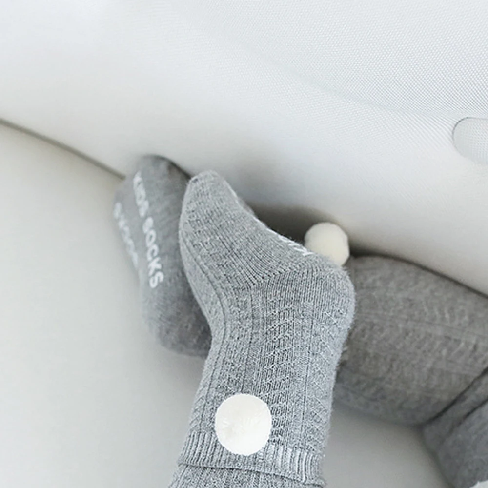 Хлопковые детские носки противоскользящие вязаные модные Гольфы с принтом для