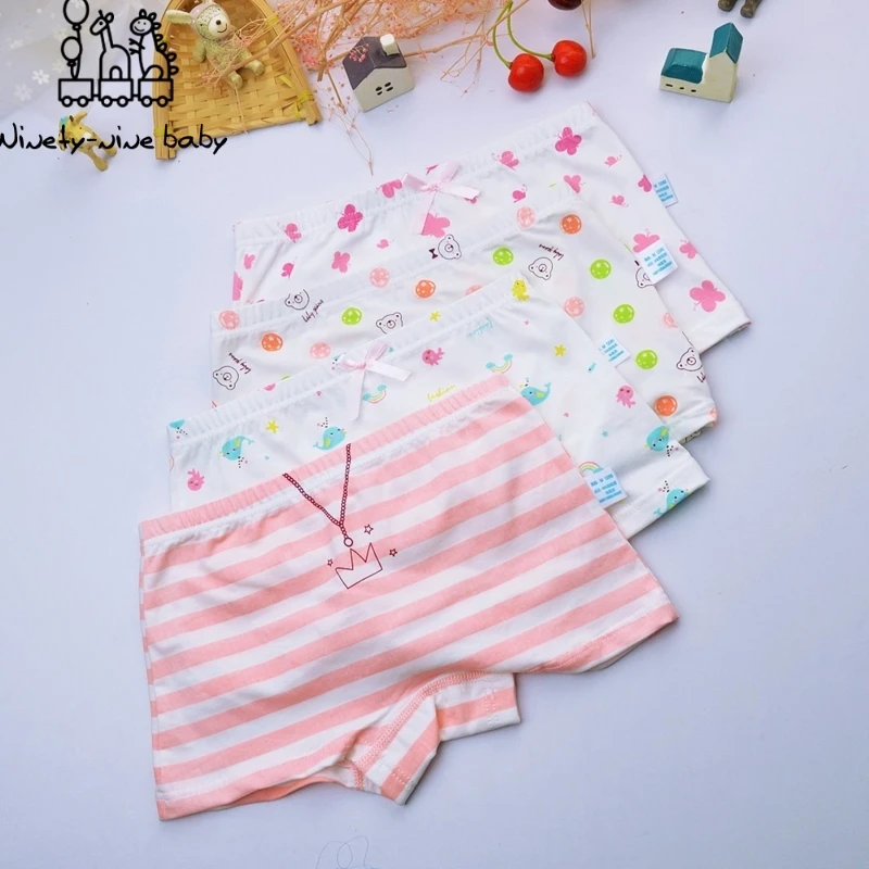 Детские хлопковые трусы-боксеры с милым мультяшным принтом дышащие и удобные