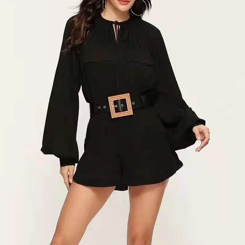 

SeeBeautiful Sititching Loose Playsuits Lace Up O Neck Lantern Sleeve Belt Short Jumpsuits Women Autumn 2021 New Fashion E996