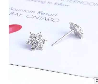 

Женские серьги из серебра 11/11 пробы с фианитами