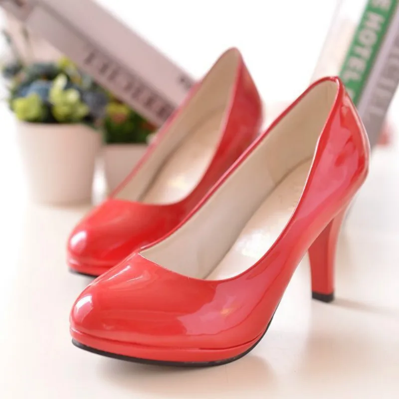 Женские классические туфли с острым носком без застежки на каблуке 9 см Тонкий