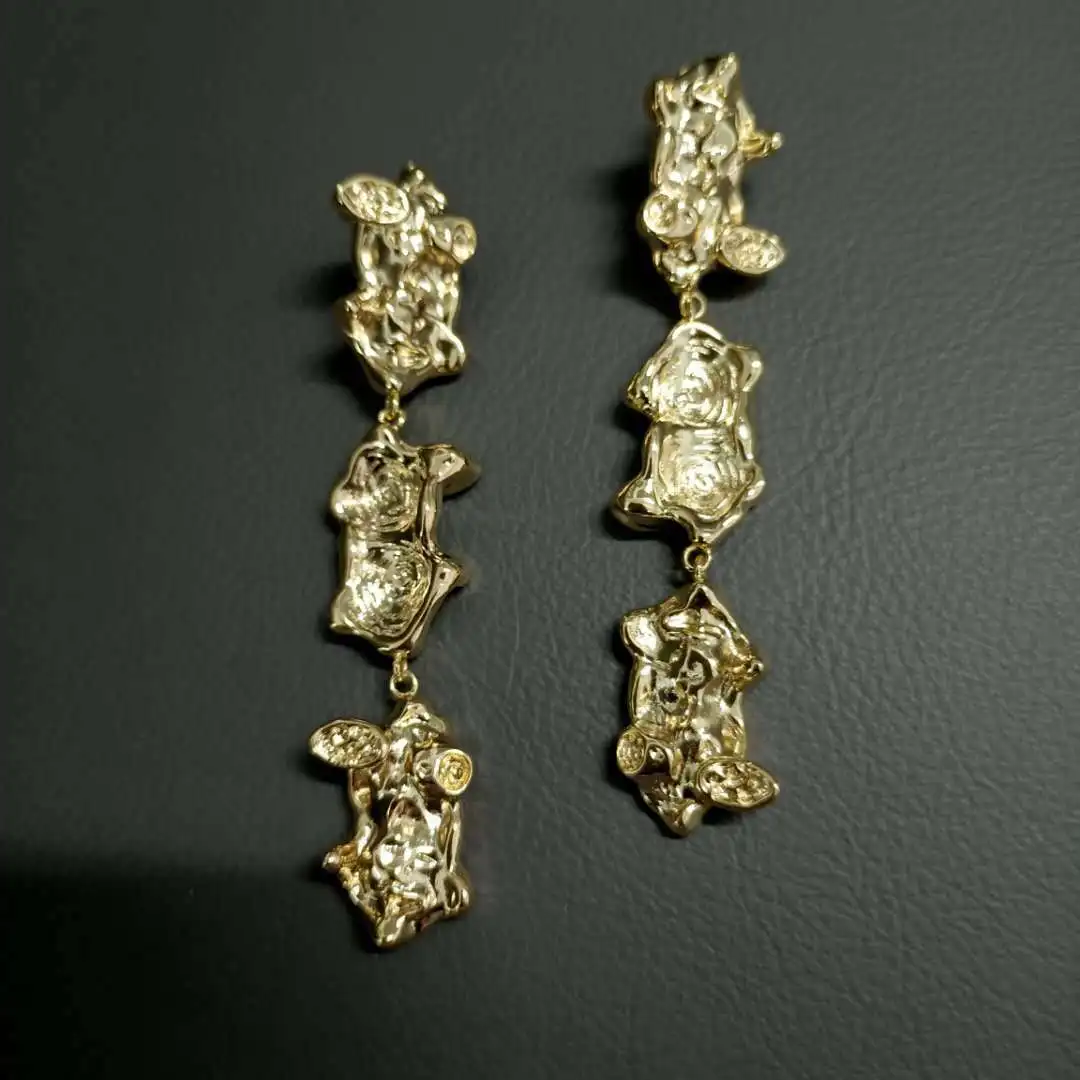 

Irregular Metal Texture Earrings New Retro Elegant Ear Stud Earrings