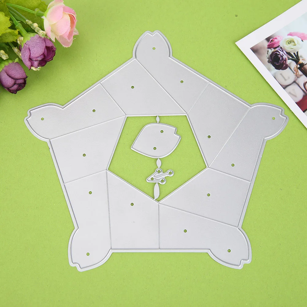 Металлический трафарет с изображением животных и кружева в форме людей для