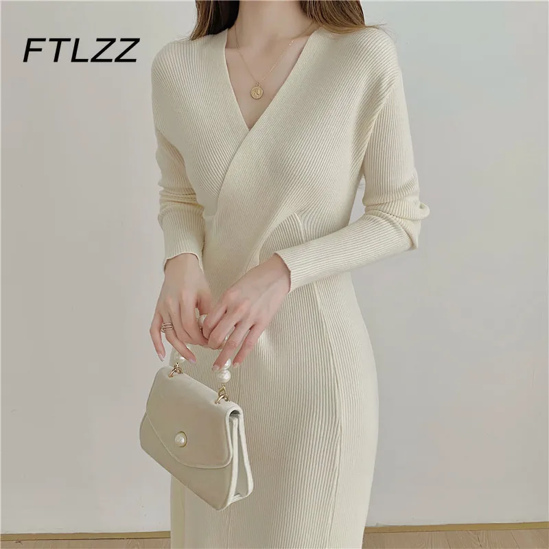 

Женское трикотажное платье-свитер с V-образным вырезом и длинным рукавом