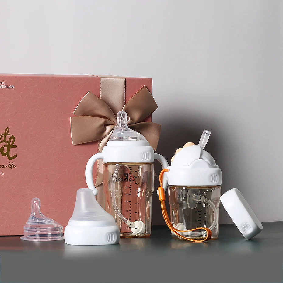 Подарочный набор для кормления новорожденных молоко использования на открытом