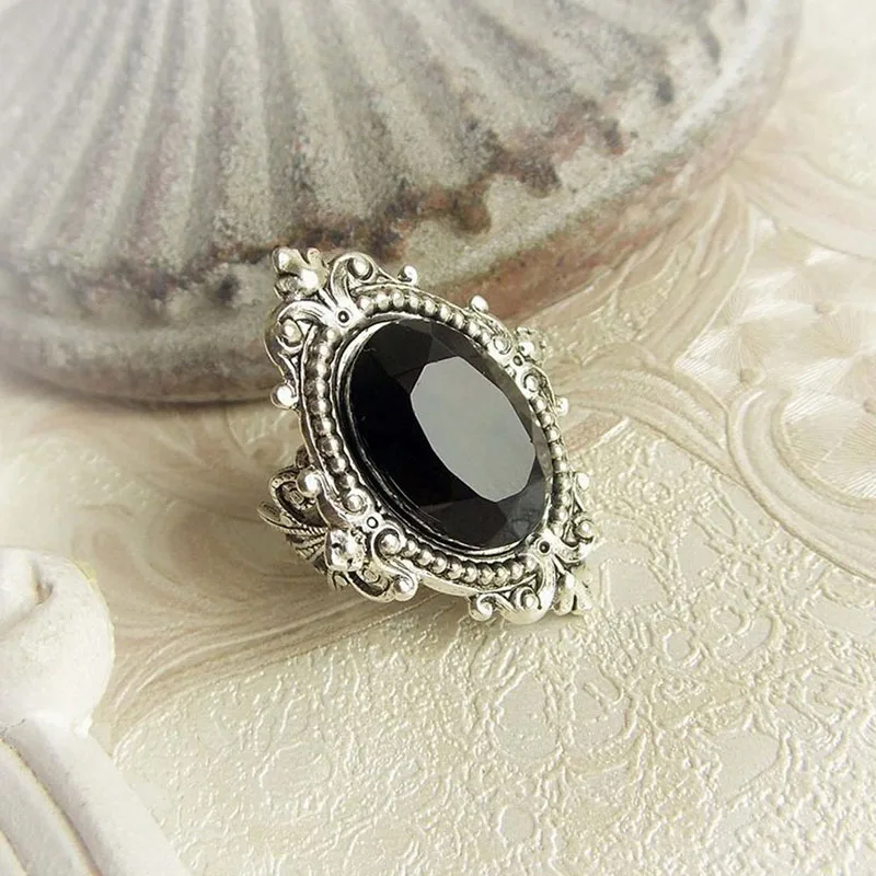 Кольцо в стиле панк с большим овальным черным кристаллом ювелирные изделия