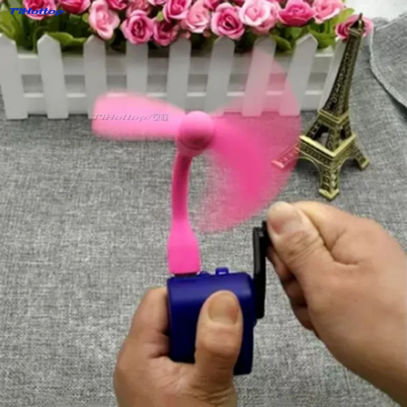 Зарядное устройство для мобильного телефона с разъемом USB ручной заряд