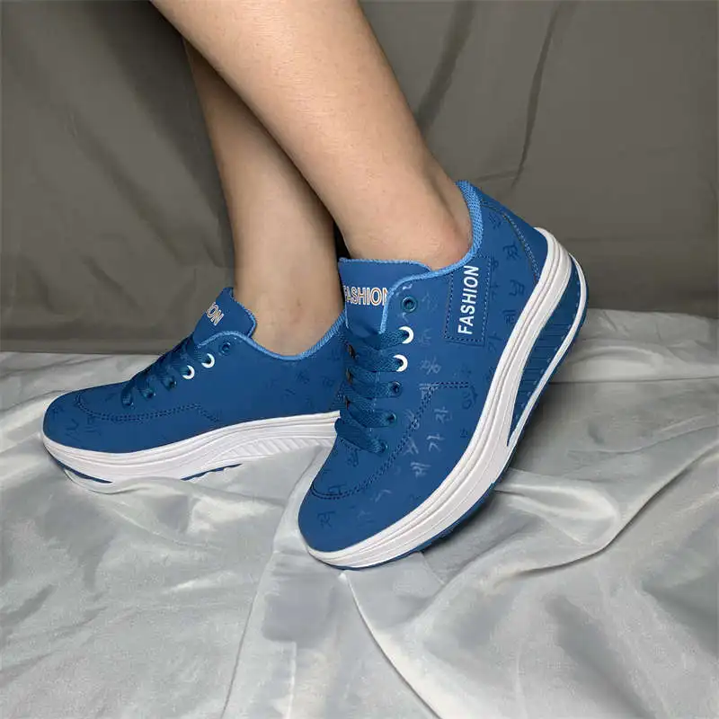 

Hightops Women's Sport Shoes On The Platform Cute Running Tennis Women's High Sports Shoes Sneakers Women 2021 Designer Tennis