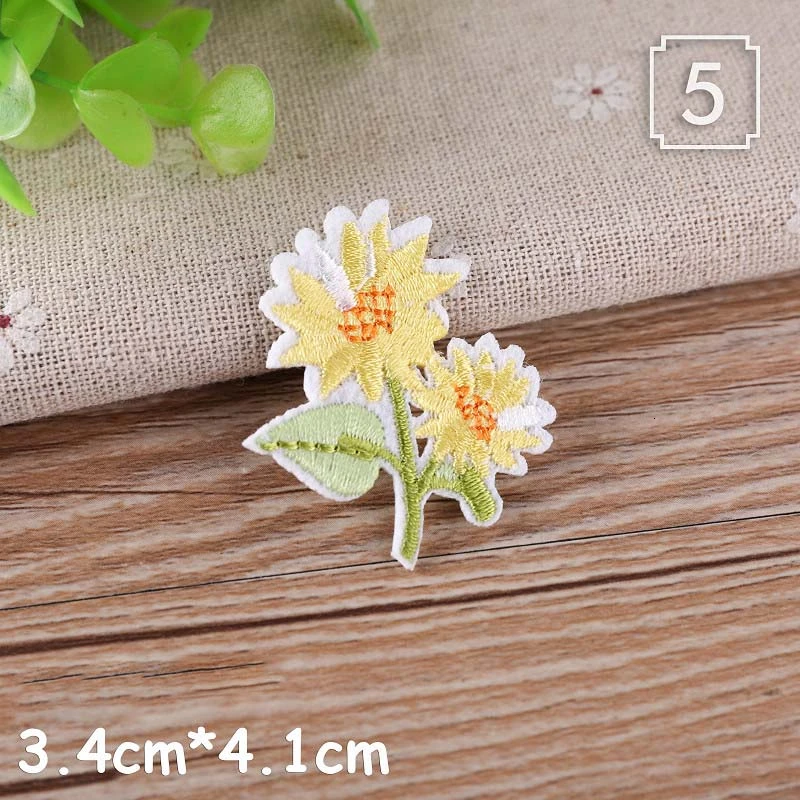 Дешевая вышитая нашивка с цветами розы для одежды шитья аппликация джинсов