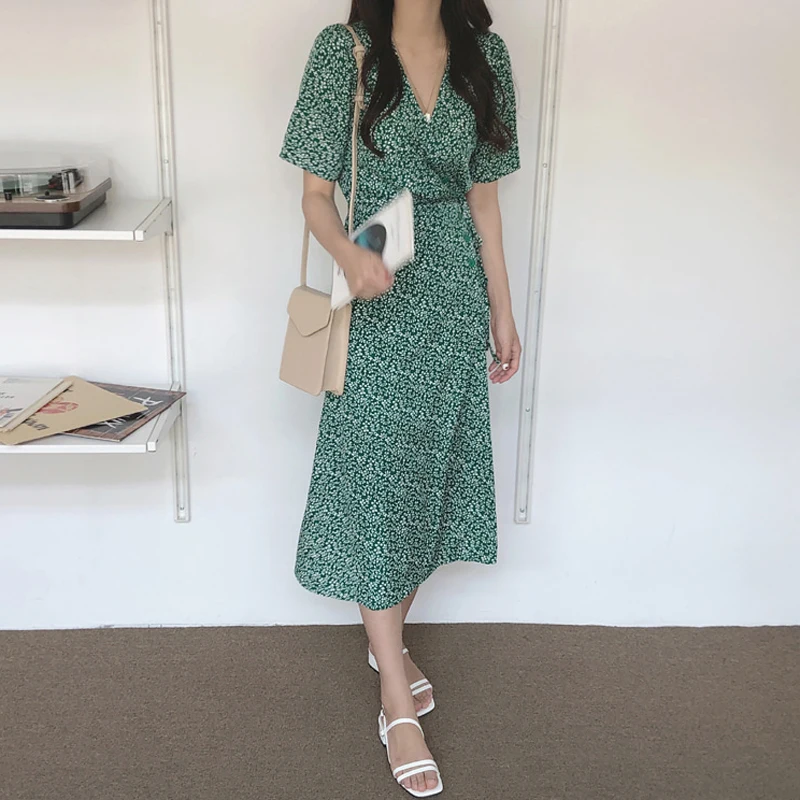 Винтажное темно-зеленое женское длинное платье с коротким рукавом v-образным