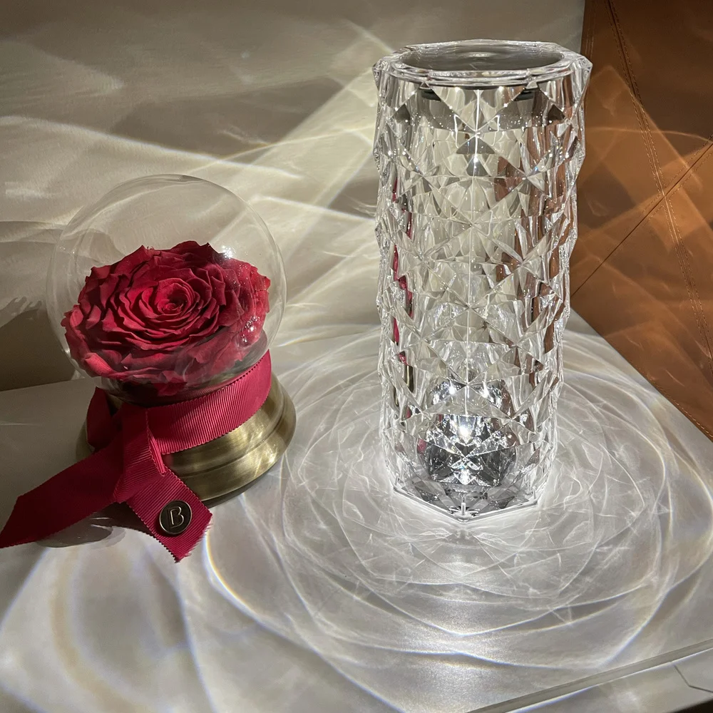 

Spain VONDOM Imported Light Luxury Touch European Crystal Table Lamp Living Room Diamond Lamp Bedroom Restaurant Ambient Light