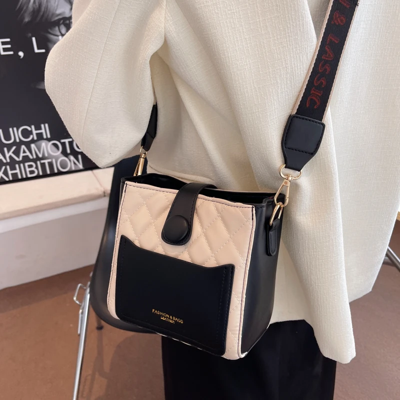 

Женская сумка через плечо с алмазной сеткой, женская сумка через плечо из высококачественной искусственной кожи, кошелек для шоппера, сумка...