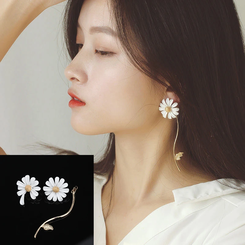 

New Trendy Eardrops Female Simple Graceful High Grade Sense Korean Style Creative Small Flower Long Asymmetric Earrings
