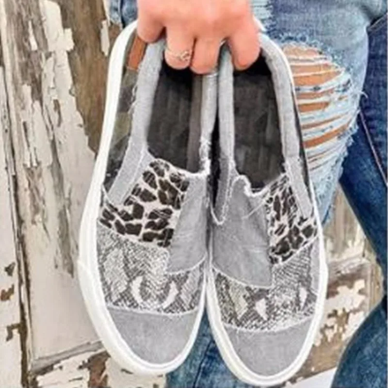 

Summer 2021 New Fashion Women Shoes Board Flats Casual Canvas Shoes Bottomed Color Matching Large Single Female Loafers