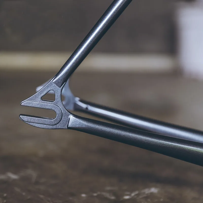 Рама для велосипеда fixie 525 труба хромированная молибденовая сталь Reynolds одна