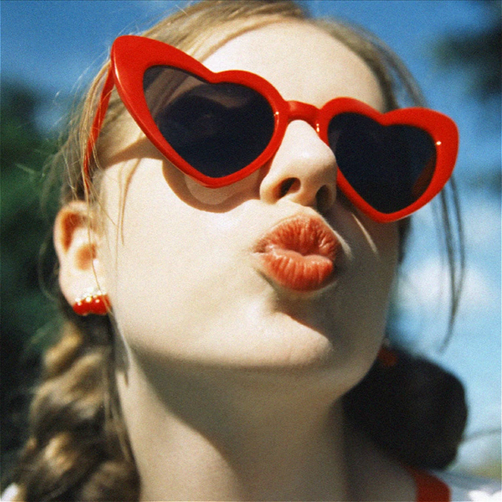 

New Fashion Sunglasses For Women Romantic Love Heart Sun Glasses 2021 Women Cat Eye Vintage Brand Designer Female Shades UV400