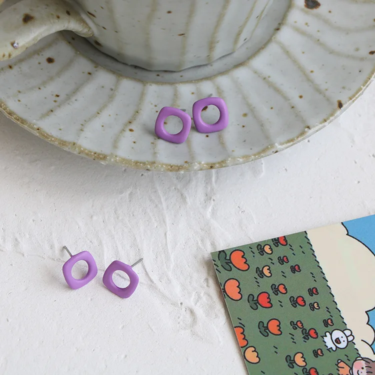 

Фиолетовые серьги 2021 новый тренд Япония и Южная Корея простой геометрический квадратный мешок диких мода на каждый день маленькие и нежные ...