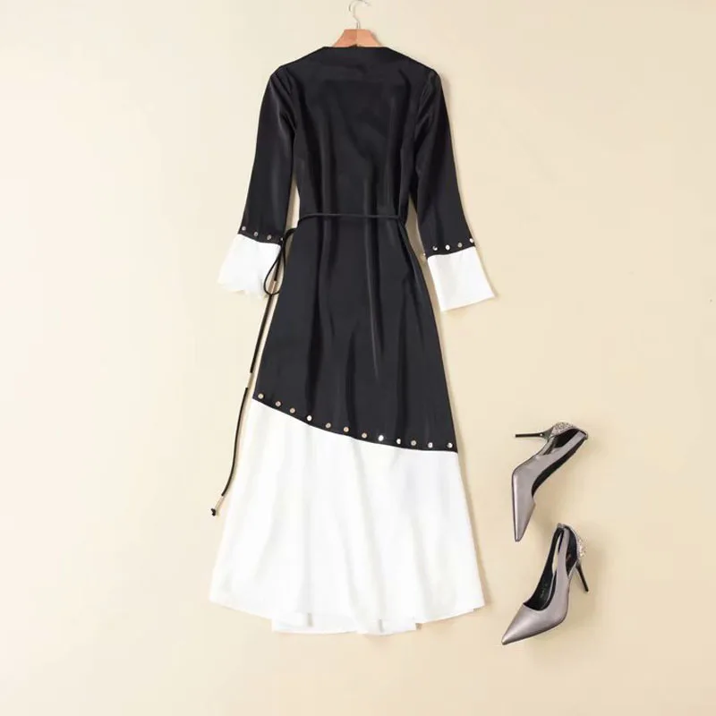 Женское платье с длинными рукавами черно белое Свободное v образным вырезом и