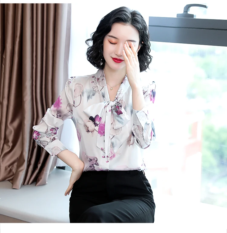 

Korean Fashion Silk Women Blouses Satin Long Sleeve Flower Shirt Women Office Lady Blusas Largas Plus Size Autumn Womens Tops