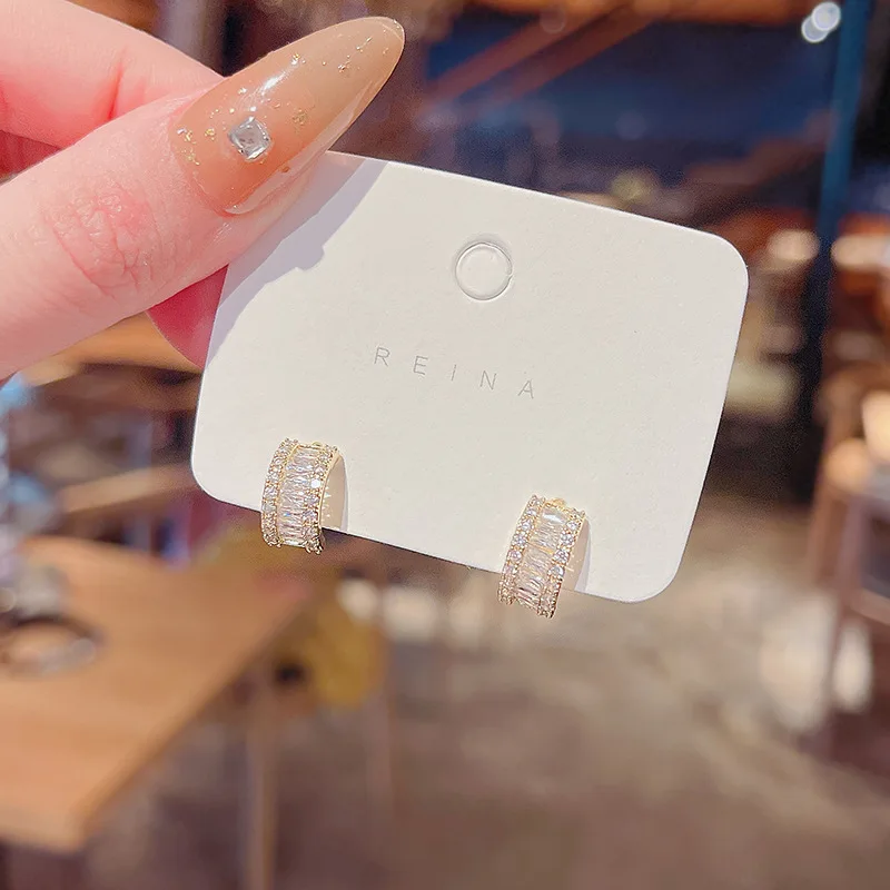 

2021 модные серебряные серьги S925, набор полукругов с иглой, циркониевые серьги, подарок для женщин, блестящие металлические серьги типа C, изыс...