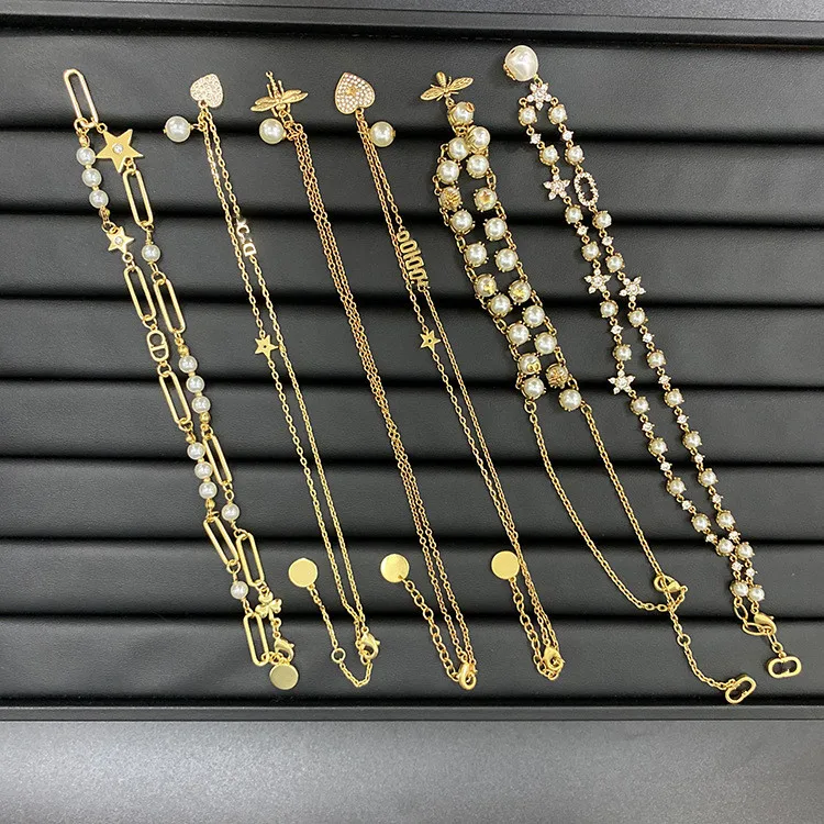 

Luxury Original Designer Jewelry Letter Heart Bee Crystal Pearl Pendant Chokers Necklaces Bracelets Sets For Women Party Gift