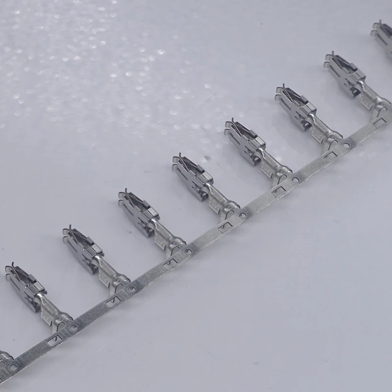 Обжимные клеммы предохранителя 100 шт./лот (штифты) для ремонта провода 1 5 907 мм2 Audi VW Skoda VAG N 327 03 000979227E|Кабели и