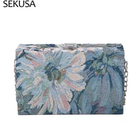 flower vintage style women day clutch new 2021 wedding chain shoulder handbags purse lock holder purse