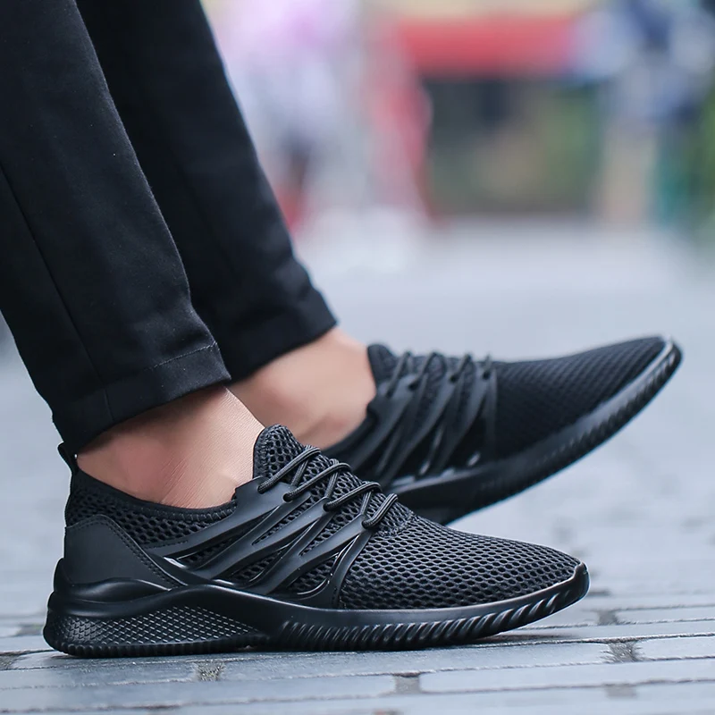 

Comfortable Lace-Up Men Light Breathable Shoes Mesh Running Shoes Casual Sneakers Outdoor Morning Exercise Sports Shoes