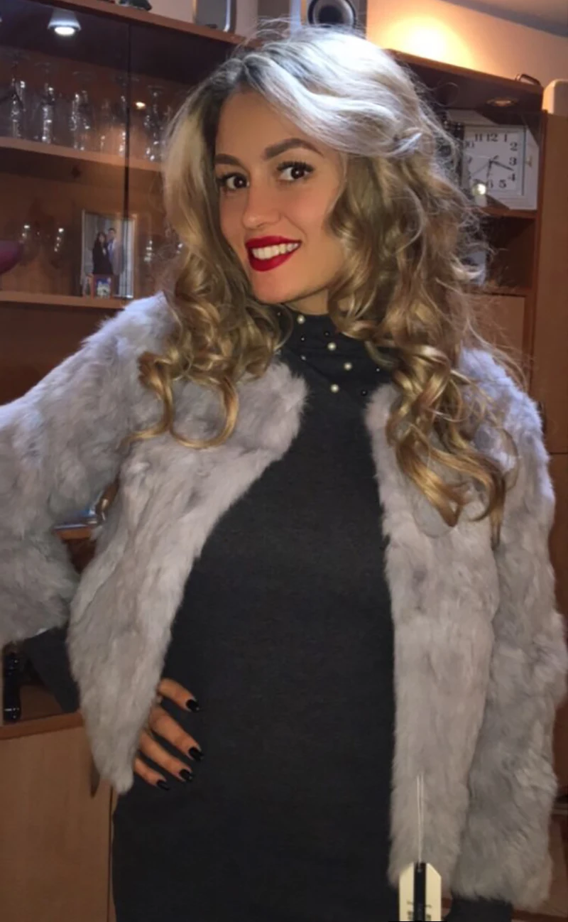 

Шуба женская из натурального кроличьего меха, с круглым вырезом