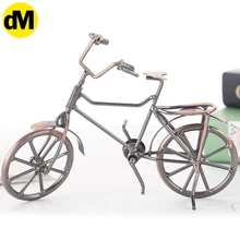 DM 1pcs Creative Metal Car Model Series Retro American Handmade Wrought Iron Desktop Furniture Ornaments Accessories 2021