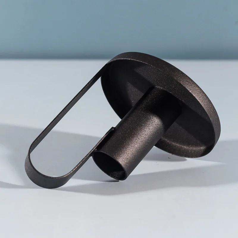 Новые товары в 2020 году простые и маленькие черные подсвечники из кованого железа