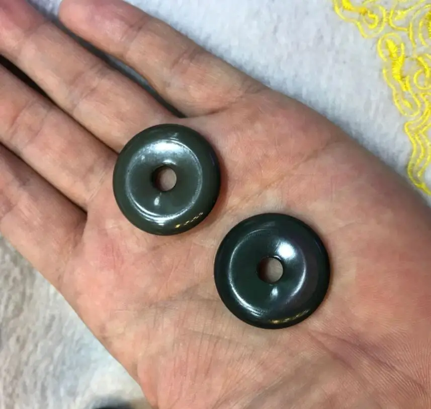 Подвеска-застежка из натурального обсидиана для привлечения удачи