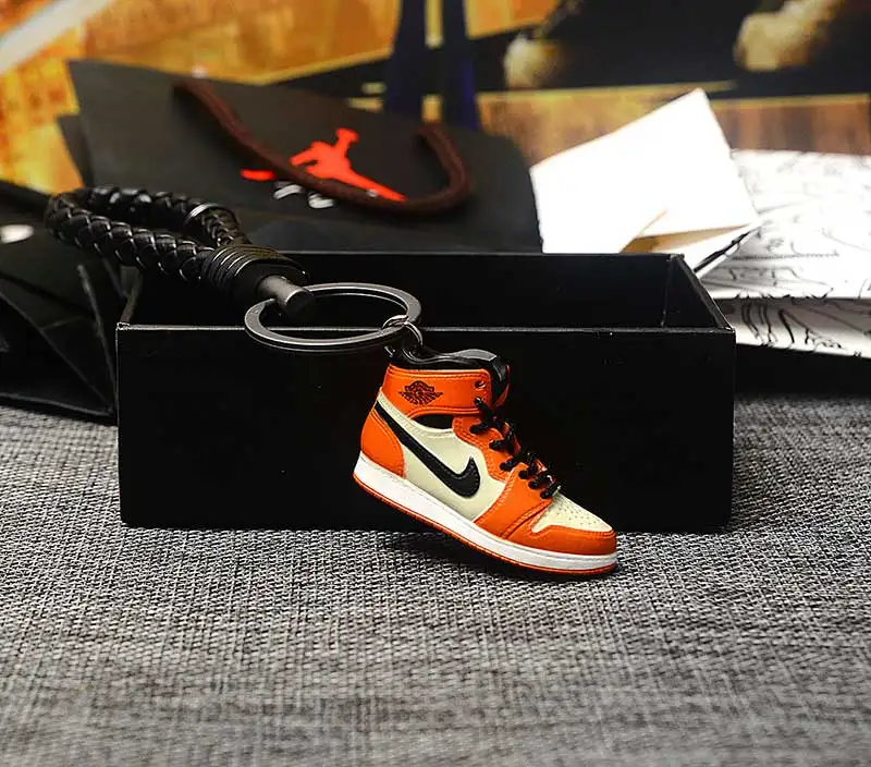 a shoe w rope Персональный DIY Air Jordan " разбитая задняя панель" часть 1 3D кроссовок фигурный брелок сумка коробка Подвеска для пары Кукла аксессуар - Цвет: a shoe w rope