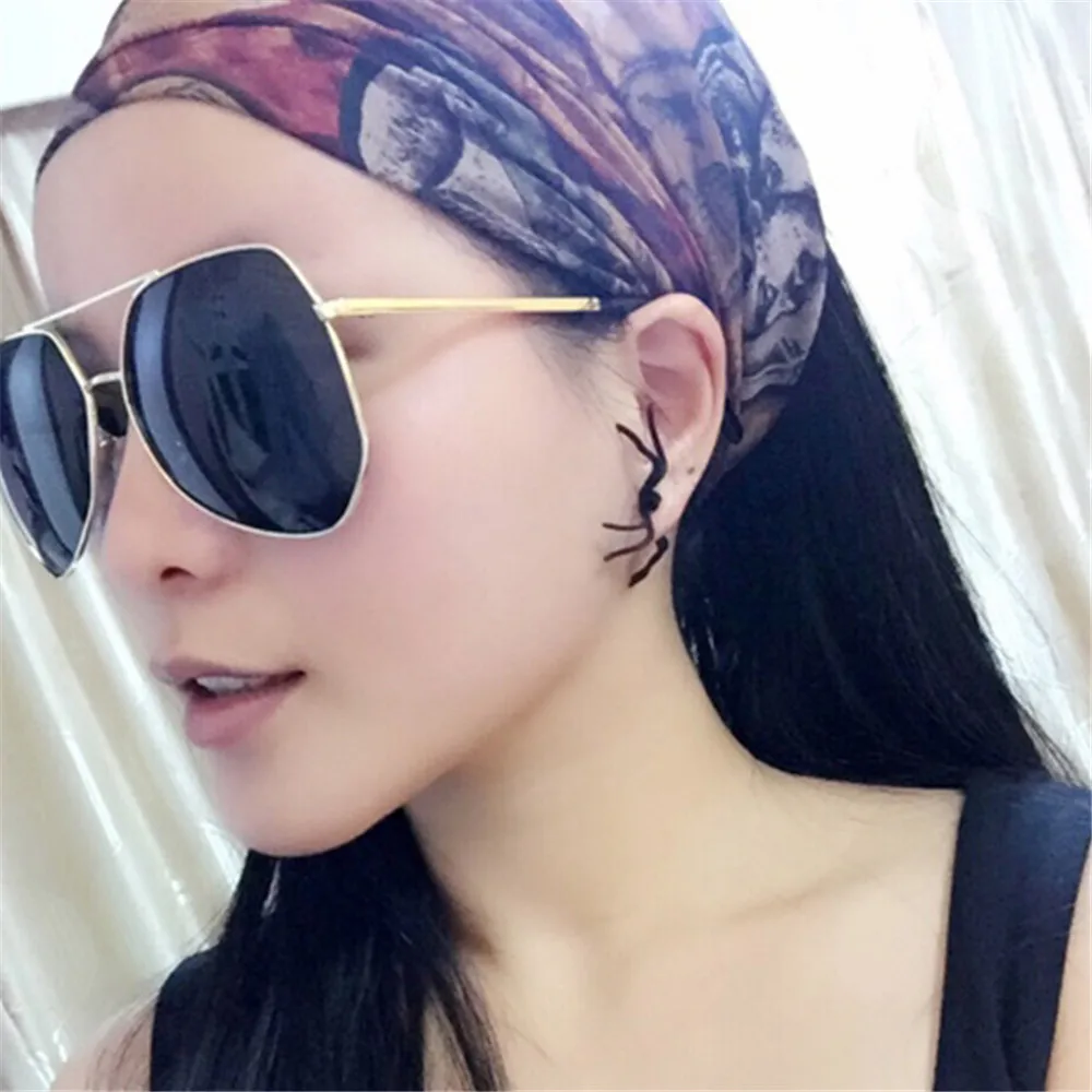 SexeMara 2019 New Fashion Halloween Decoration 1Piece 3D Creepy Black Spider Ear Stud Earrings for Haloween Party DIY | Украшения и