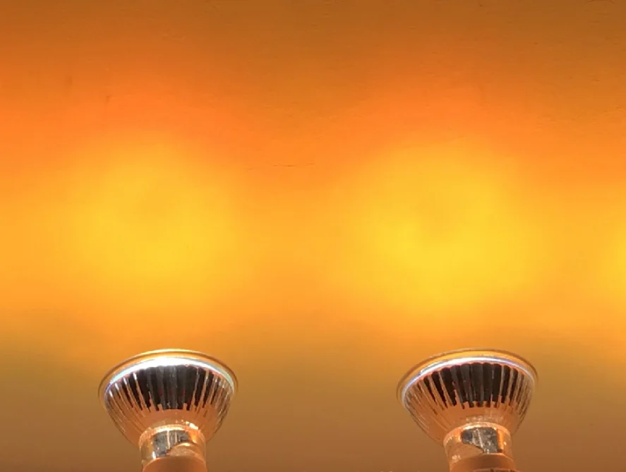 Рисунок 3 - лампа с оранжевым пламенем