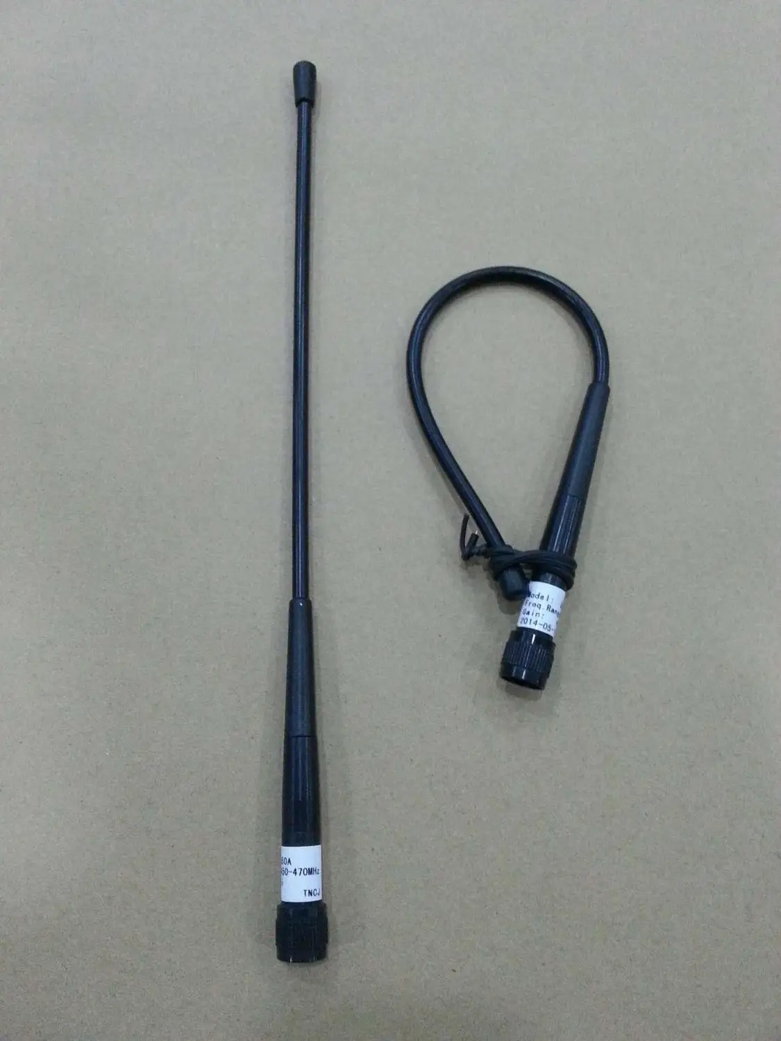 

340MHZ 20cm long 3DB soft glue rod antenna, SMAJ needle male head with internal thread, can be used for carrying machine