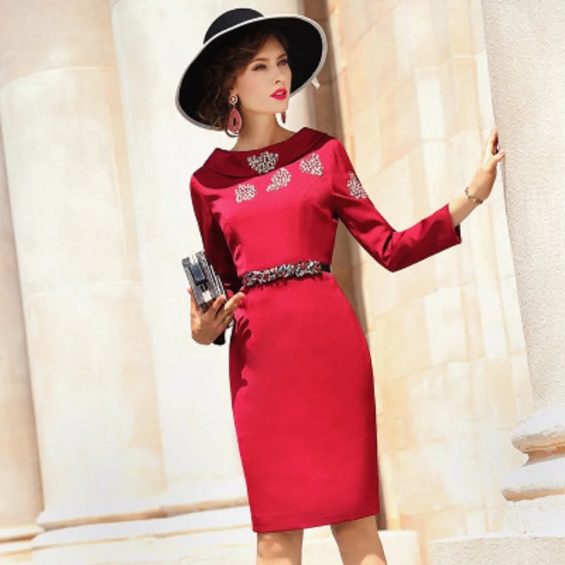 Женское офисное платье с вышивкой однотонное повседневное облегающее бисером и