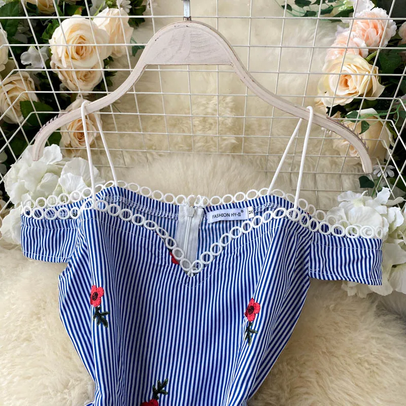 Платье-спагетти в полоску с v-образным вырезом и вышивкой Новинка лета 2020 платья