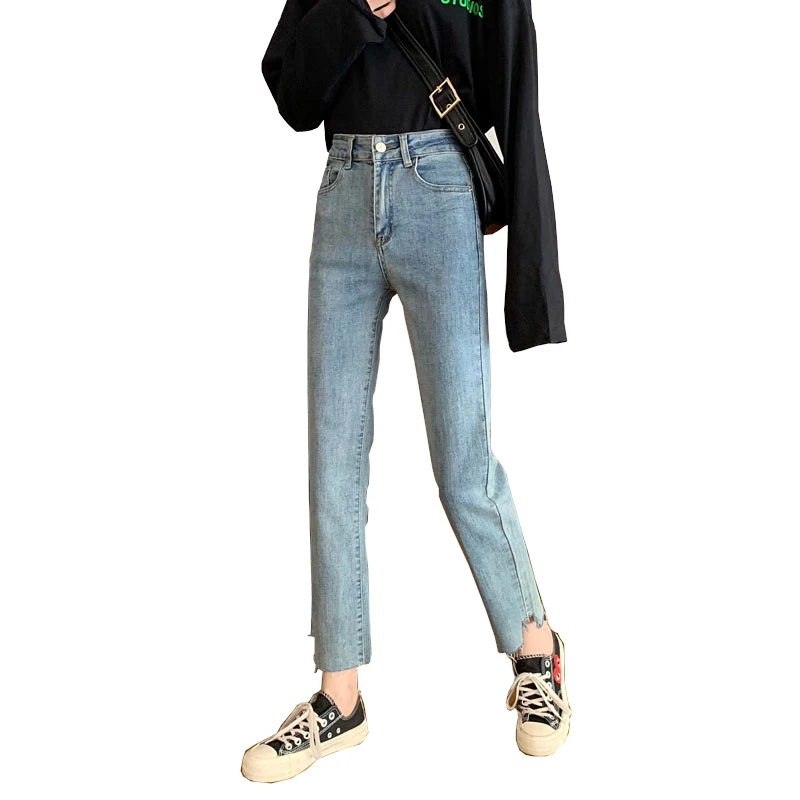 Женские укороченные джинсы с потертостями на подоле синие для школьниц|Узкие