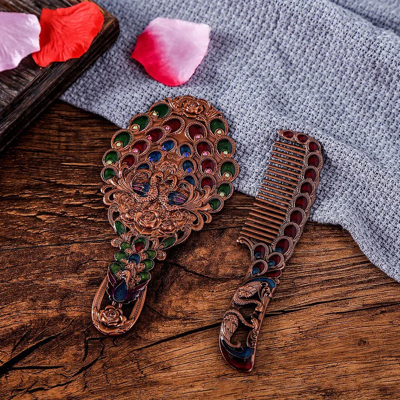 

Make Up Mirror Chinese Vintage Hollow-out Carving Rhinestone Mirror Comb Set with Gift Box Elegant Pocket Mirror for Women