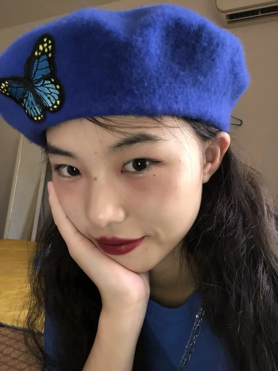 Модные осенне весенние женские береты с вышитой бабочкой шапки теплые шапочки