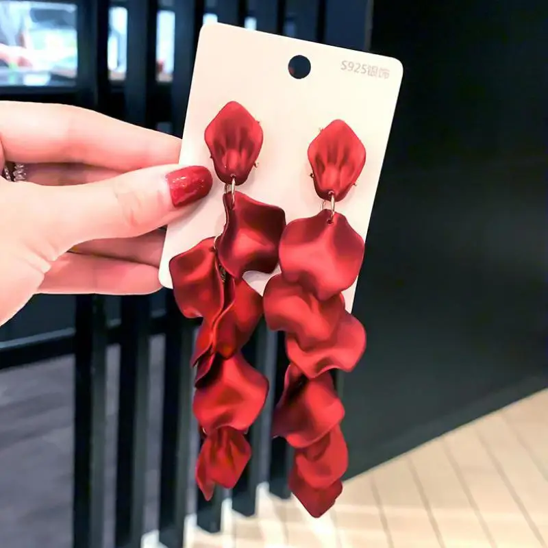 

2021 925 Silver Needle Rose Petal Long Earrings For Women In Europe And The United States