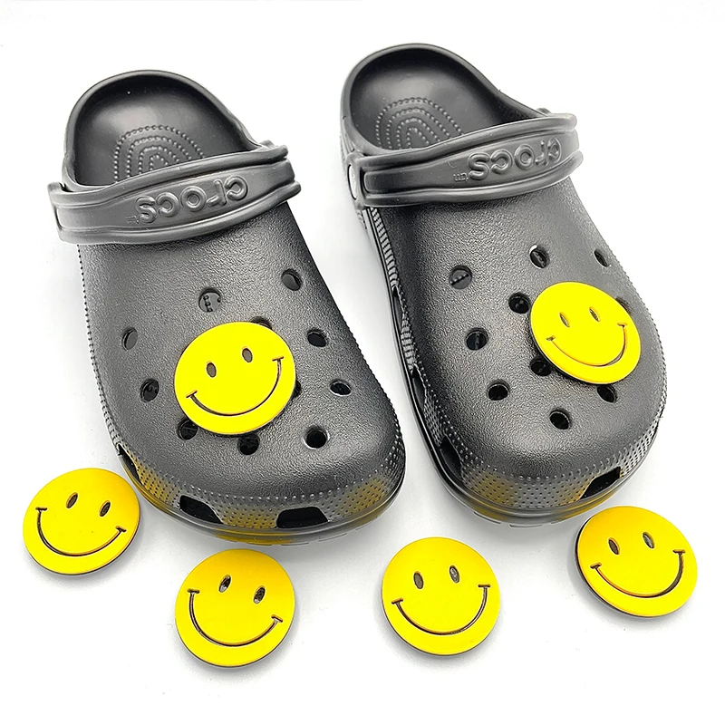 

Fashion Cartoon Smiley Face Badge Croc Shoe Charms DIY Women Clog Decoration Accessories For Fit Kids Slippers Jibz Shoe Jewelry