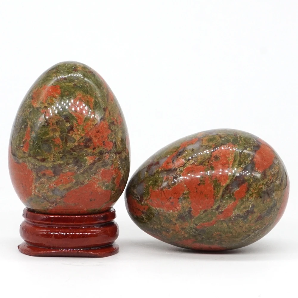 Камень кварцевый оздоровительный с кристаллом унакита, 35 х49 мм