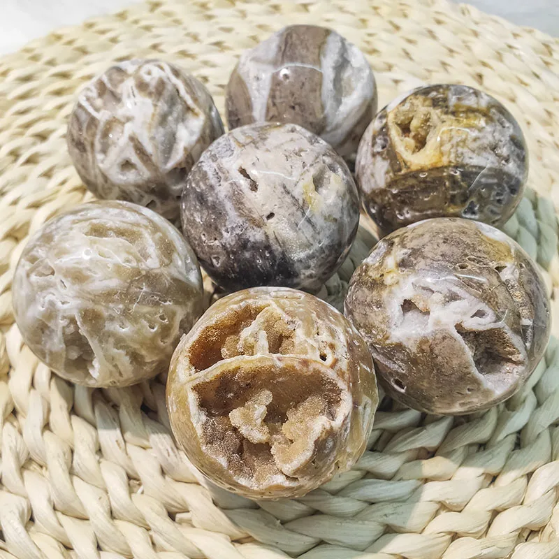 

Hot Sale About 100-150g High Quality Natural Sphalerite Spiritual Stone Ball Healing Geode Druzy Sphere For Christmas RZ